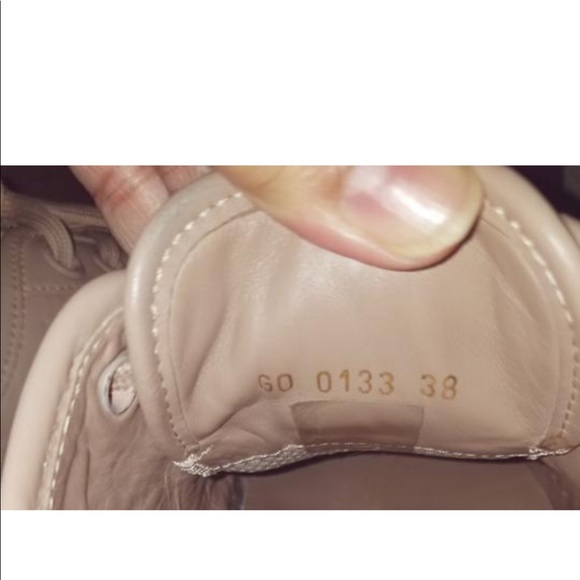 Authentic Louis Vuitton sneakers Mauve color - Picture 6 of 10